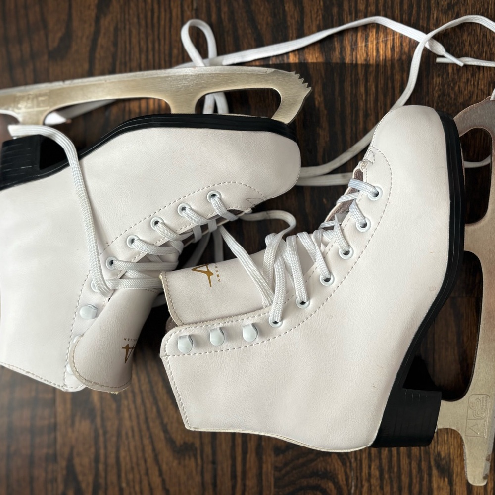 Youth ice skates
